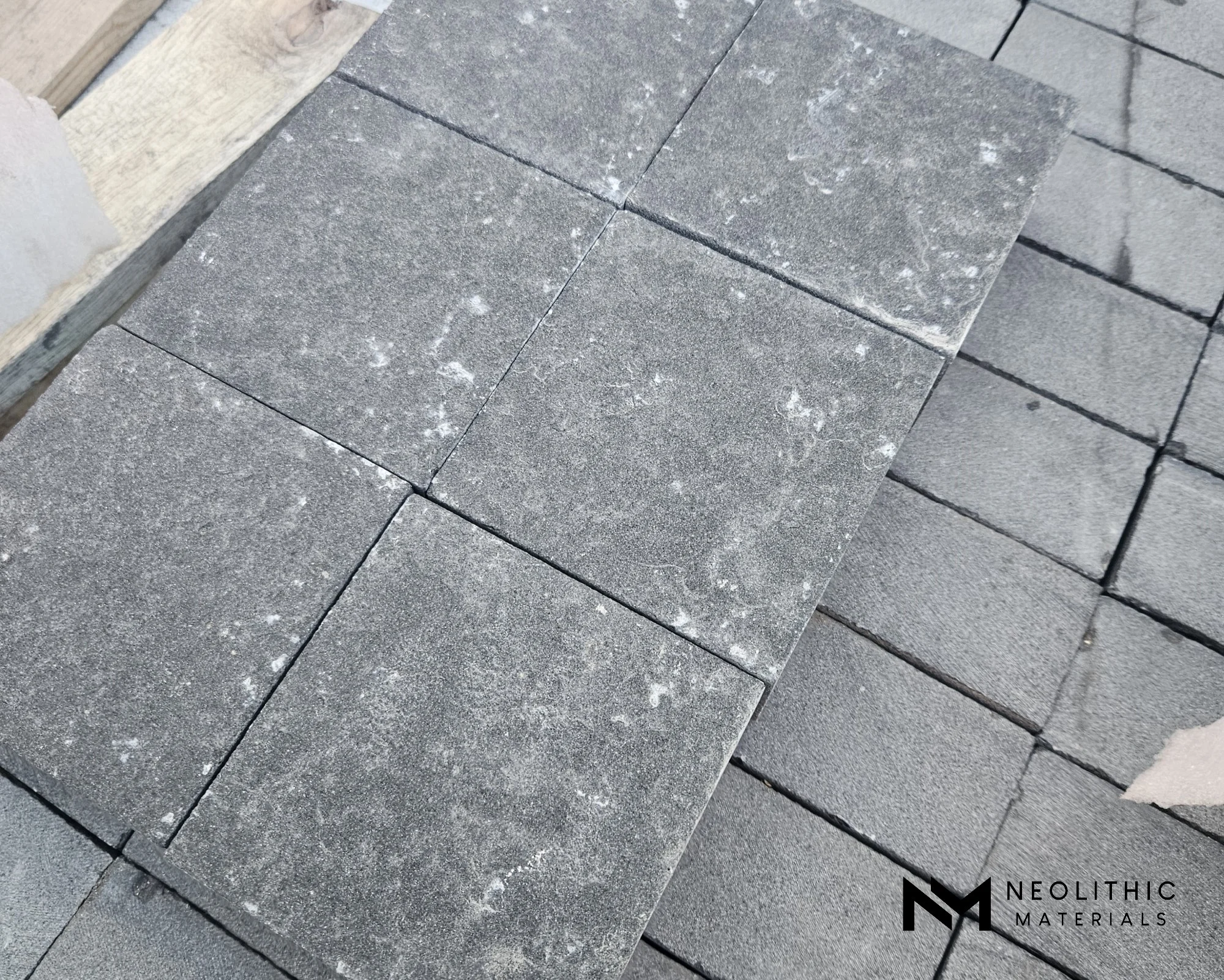 Basalt Cobbles (V) Flamed and Brushed - Image 2